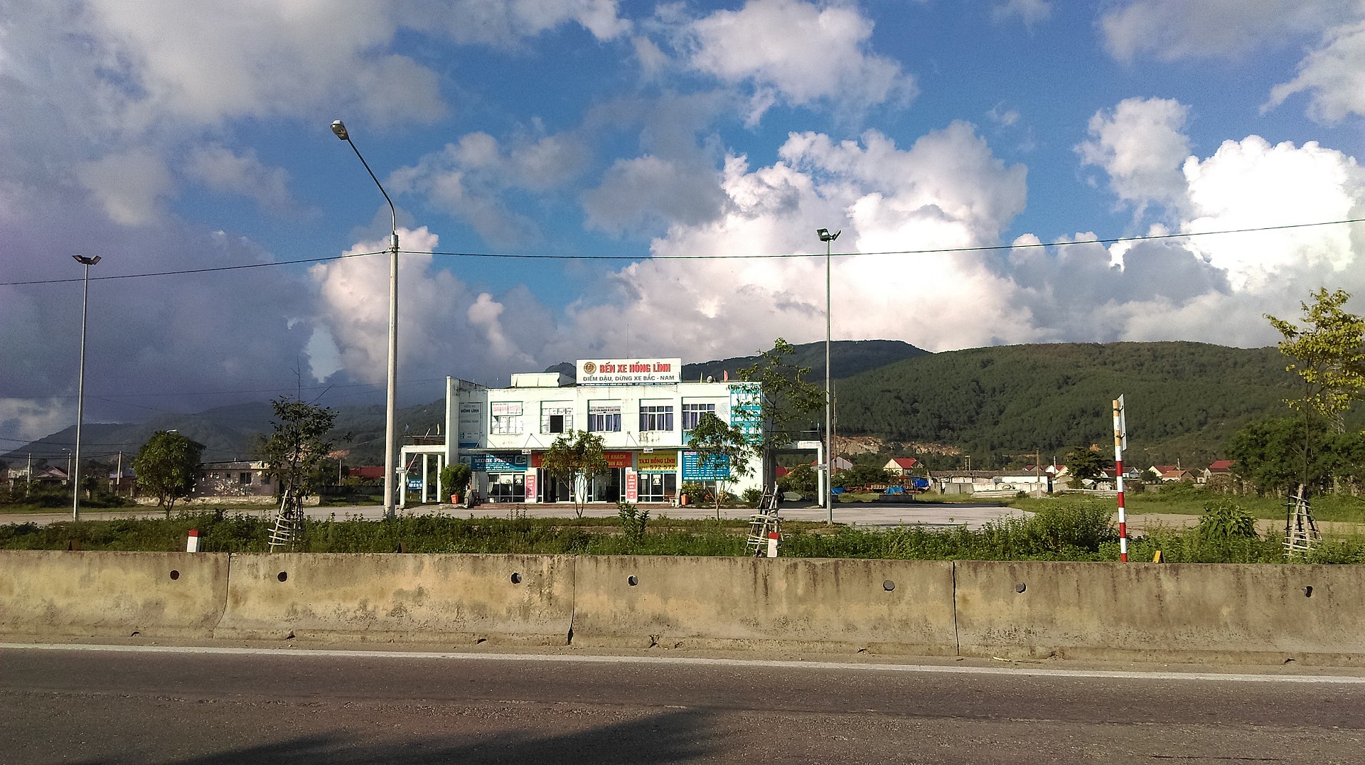 Bến Xe Hồng Lĩnh - Thuê Xe Đi Tỉnh Hà Nội Hồng Lĩnh