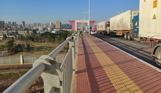 Thành Phố Móng Cái - Thuê Xe Đi Tỉnh Hà Nội Móng Cái.