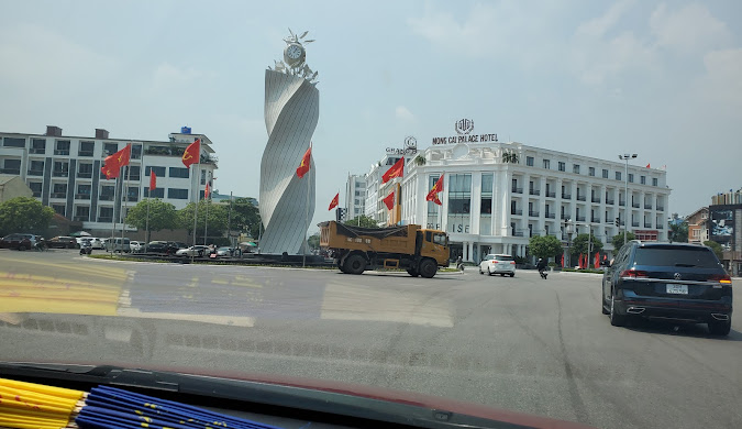 Thành Phố Móng Cái - Thuê Xe Đi Tỉnh Hà Nội Móng Cái.