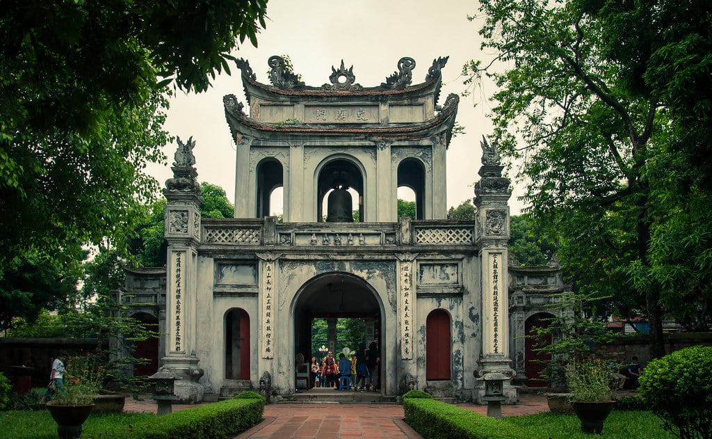 Temple of Literature City Tour Ha Noi