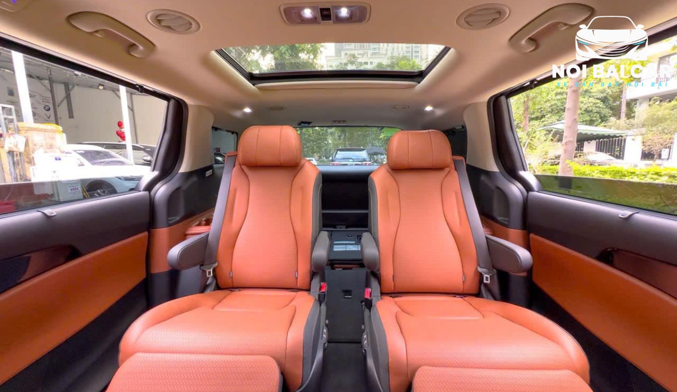 Thuê xe Kia Carnival có lái Hà Nội - City Tour