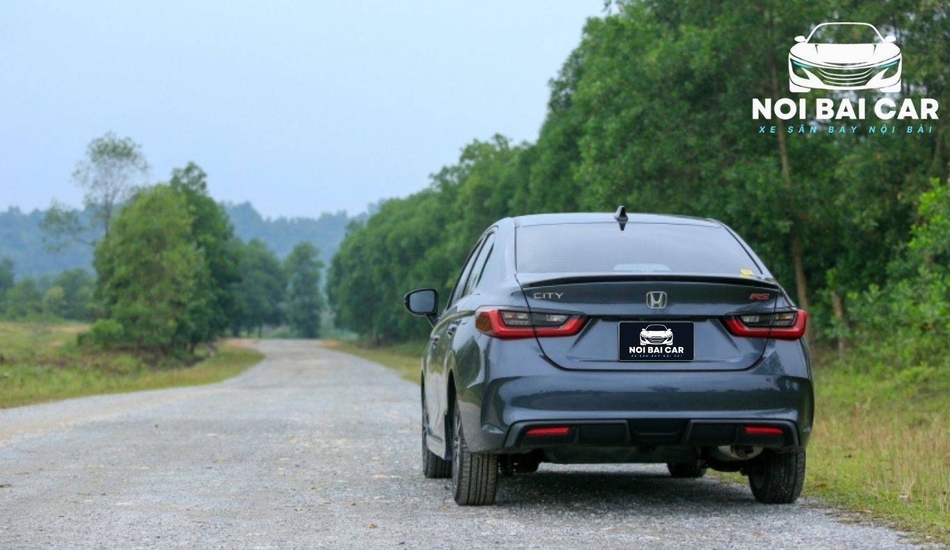 Xe 4 Chỗ Đi Sân Bay Nội Bài (6)