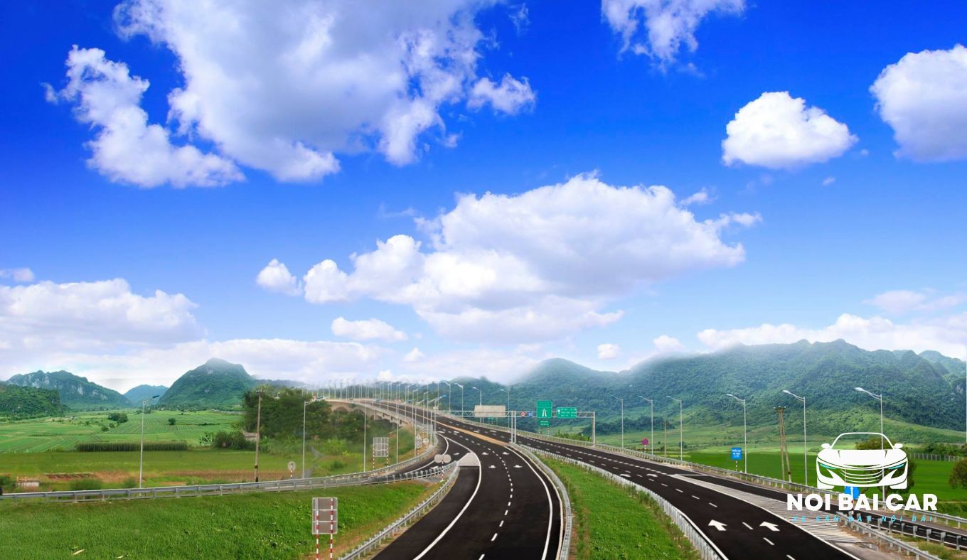 Hanoi to Sapa Private Transfer – Noi Bai to Lao Cai Expressway