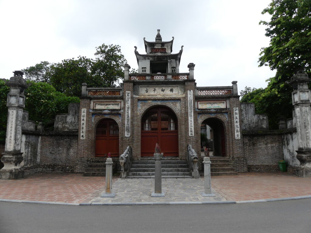 Thành Cổ Loa - Đặt Xe đi tỉnh Hà Nội Việt Trì
