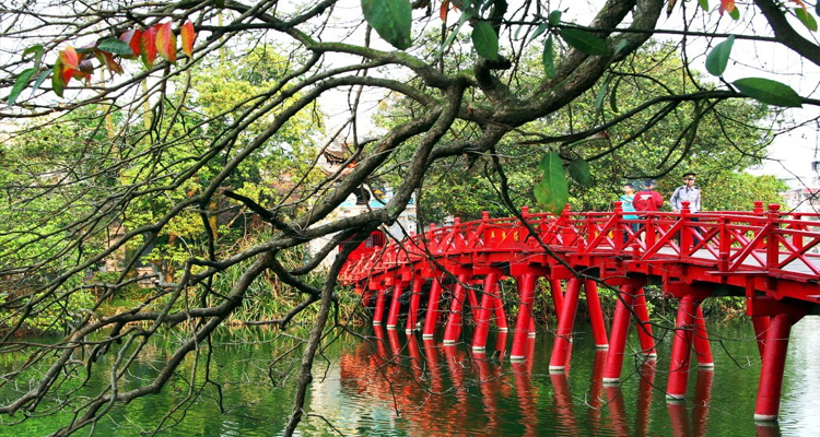 The Huc Bridge Ha Noi City Tour